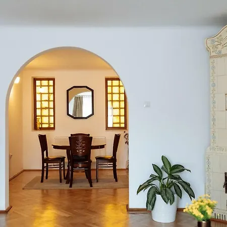 Apartament Lovely And Quiet Courtyard In Centre Bukareszt